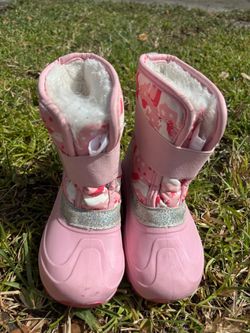 Cat & Jack Pink Unicorn Snow Boots Girls Size 9/10 Preowned in good condition Pet & Smoke Free Home. Check photos for any flaws. Insulated pink sno