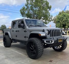 2022 Jeep Gladiator
