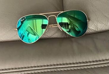 Ray-Ban RB3025 112/19 Aviator Classic Gold Frame Green Mirror Lenses Sunglasses