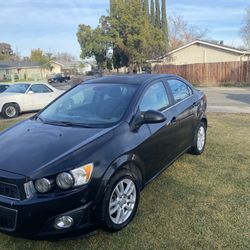 2013 Chevy sonic 