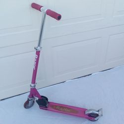 Razor Lightweight Kids Foldable Kick Push Scooter with 11.25” Adjustable Handlebars, 33” Max. Handle Height, 18”x 3.625” Deck & Rear Fender Brake