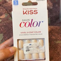 KISS Press On Nails