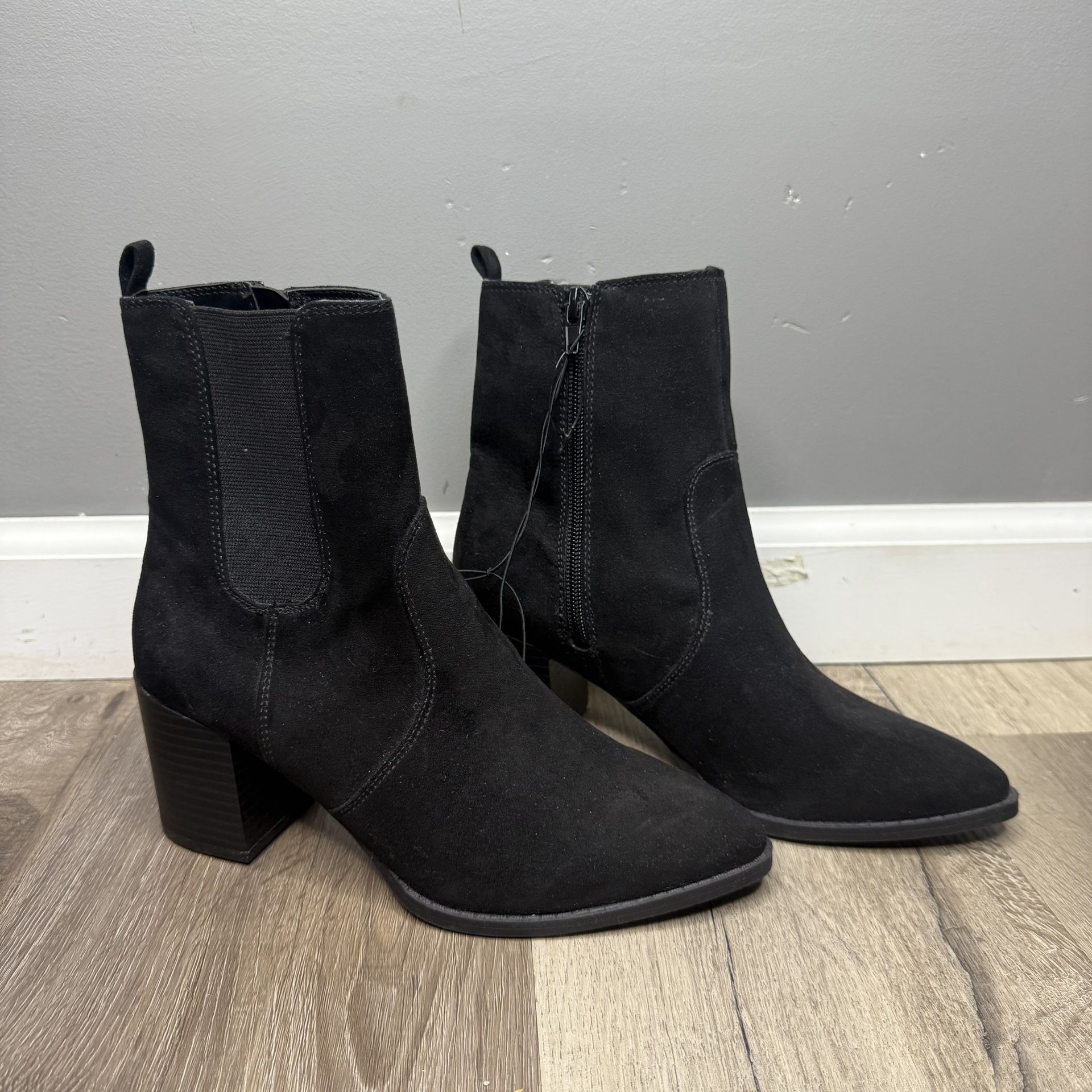 Express Womens Ankle Boots Booties Black Suede Block Heels Pointed Toe Zip Sz 6