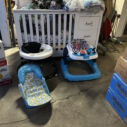 CRIB REALLY NICEC IN GOOD CONDITION 