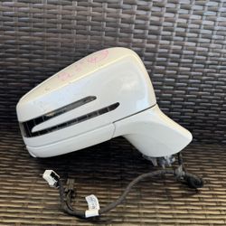 2012 2013 2014 2015 2016 2017 2018 Mercedes-Benz CLS550 Right Passenger Side Door Mirror OEM