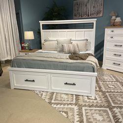 White/Natural Queen Panel Storage Bedroom Set / 5pc incl. Dresser+Mirror+Chest+Nightstand