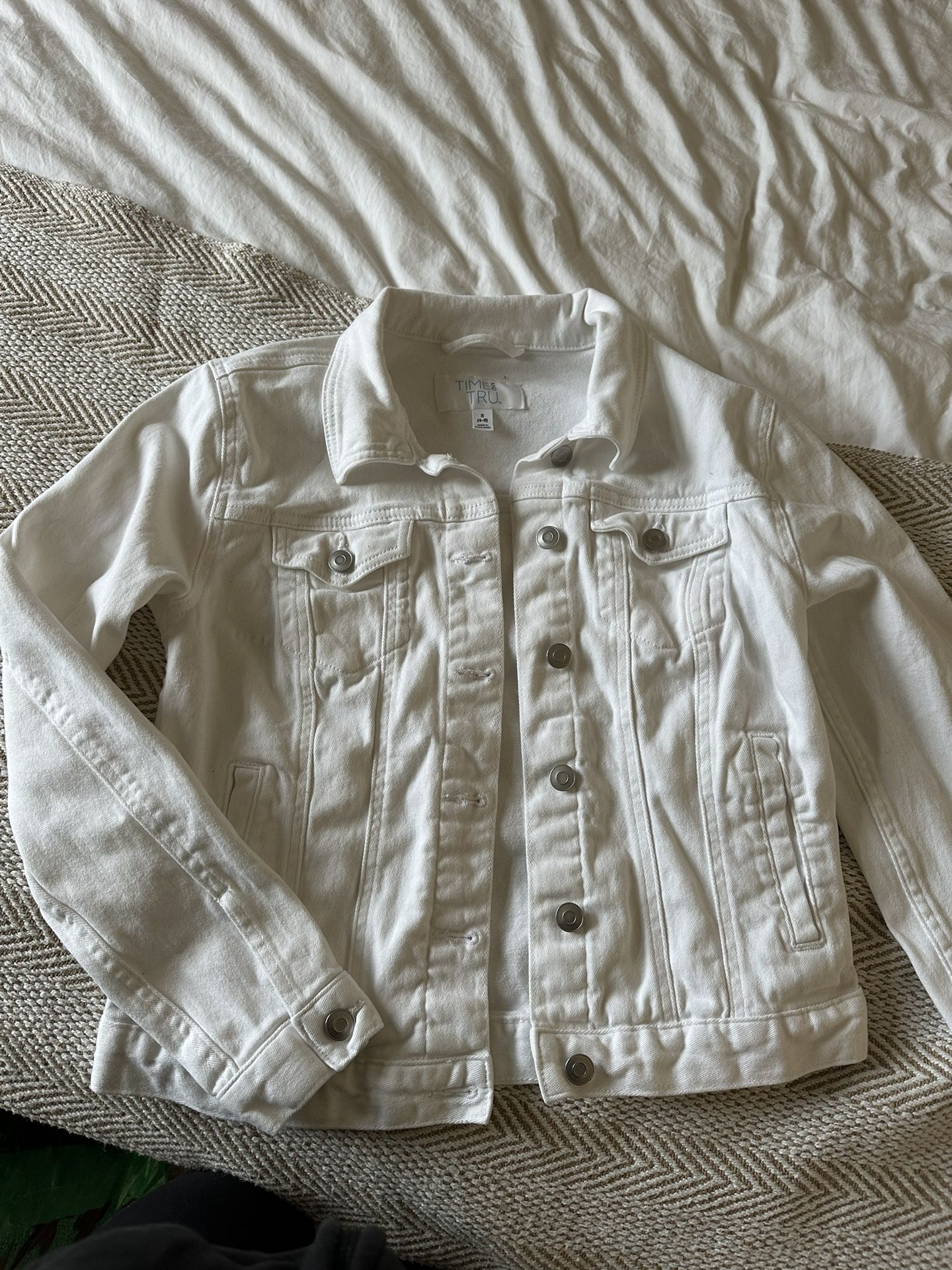 Time and tru White Jean Jacket size S