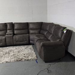 BRAND New Top Grade Dark Gray Sectional 
