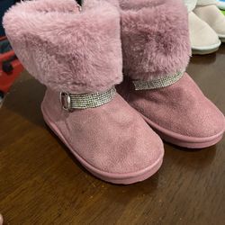 Girl Boots 