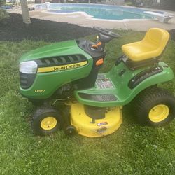 John Deere D100 Mower 