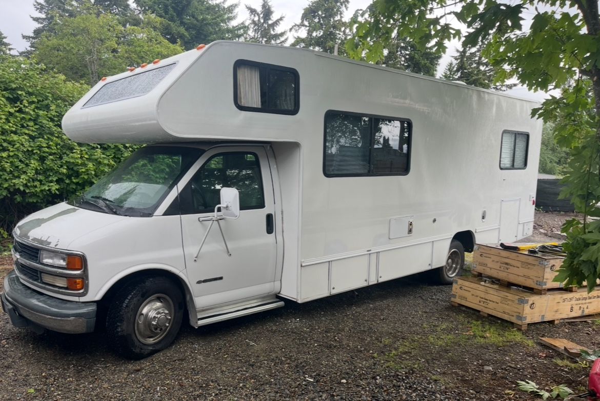 1999 Winnebago Mini