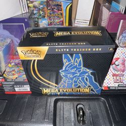 Pokemon Mega Evolution Lucario etb