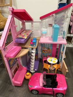Malibu Barbie house