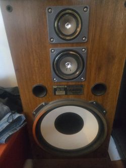 15 inche fisher speaker