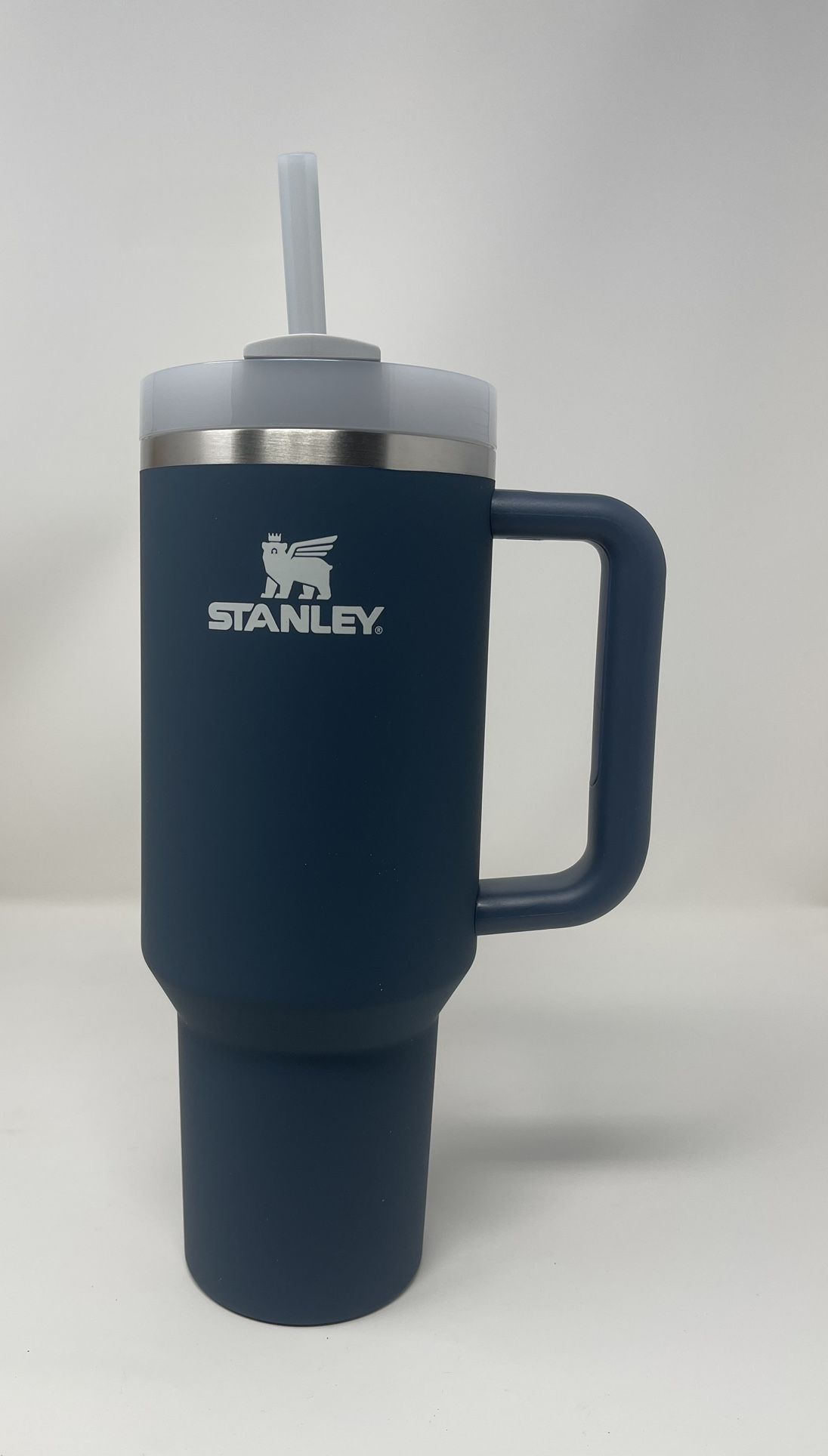 Stanley 40 Oz Soft Matte In Stormy Sea for Sale in Irvine, CA - OfferUp