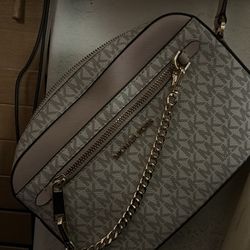 Micheal Kors  bag