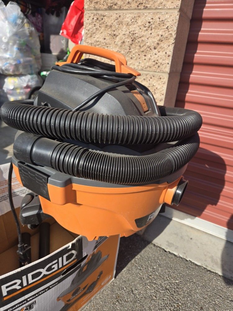 Ridgid Vacuum 9 Gal.