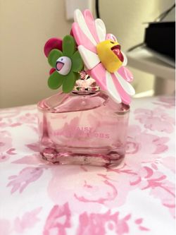 Marc Jacob’s Limited Edition Murikami perfume (pink)