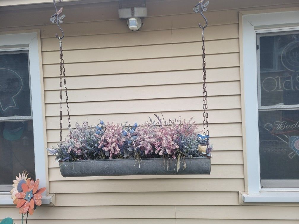 Hanging Flower Pot 