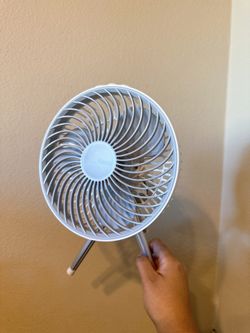 🌀 Portable Mini Fans 