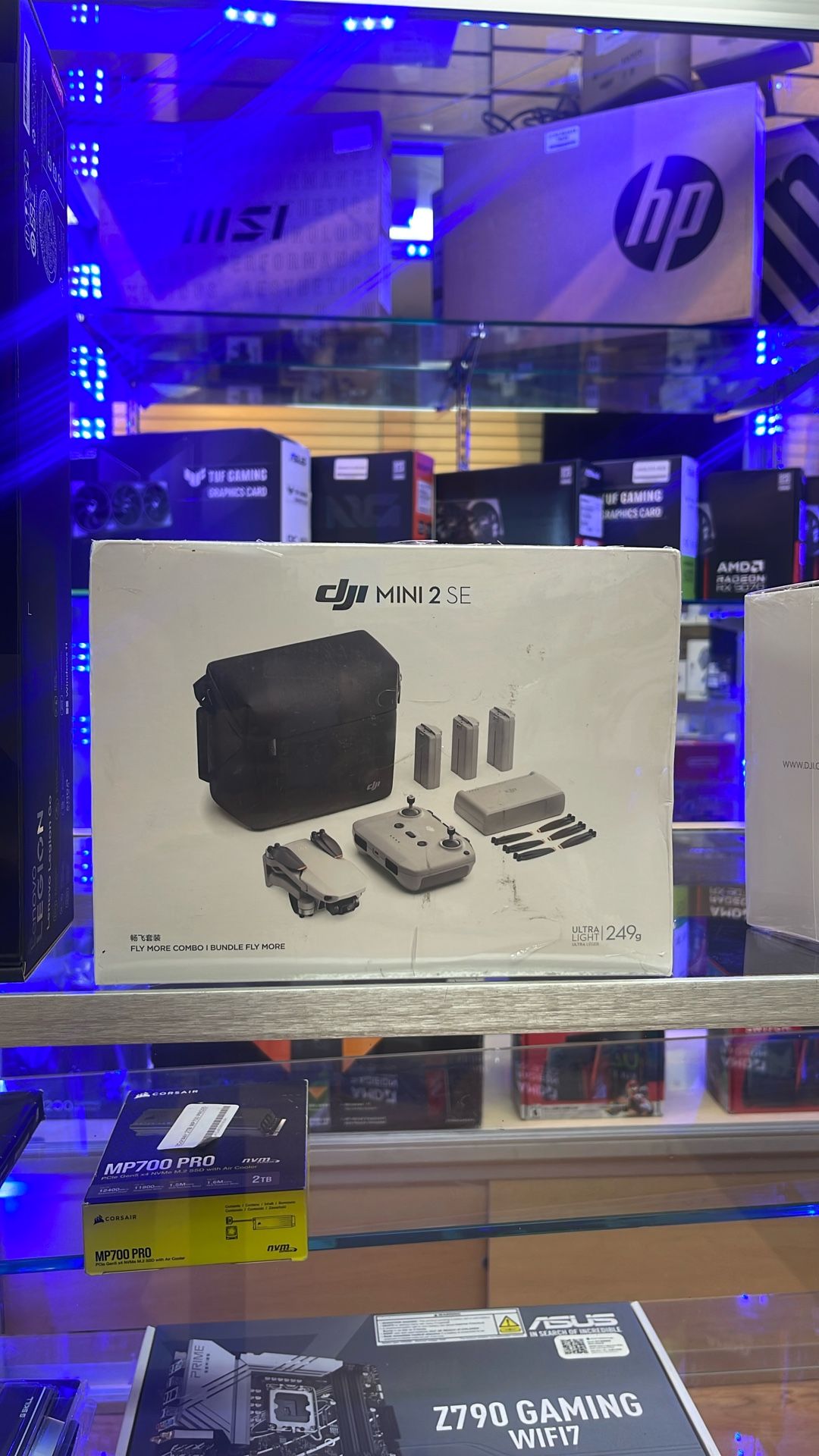 DJI Mini 2 SE Fly More Combo