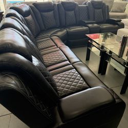Leather sectionals / living room furniture/ leather / same day delivery