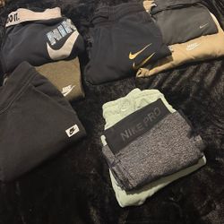 NIKE LOT 