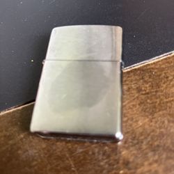 Plain Zippo Lighter