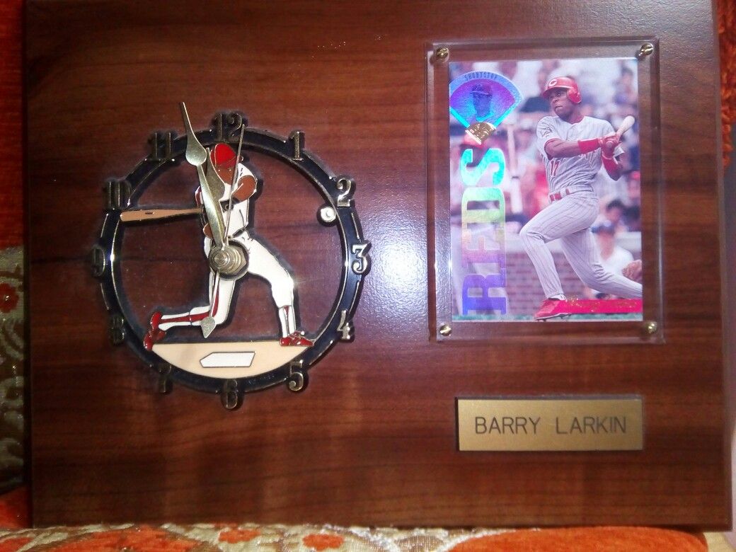 Barry Larkin Members Only Topps Stadium Club Card Wooden Clock Wall Plaque