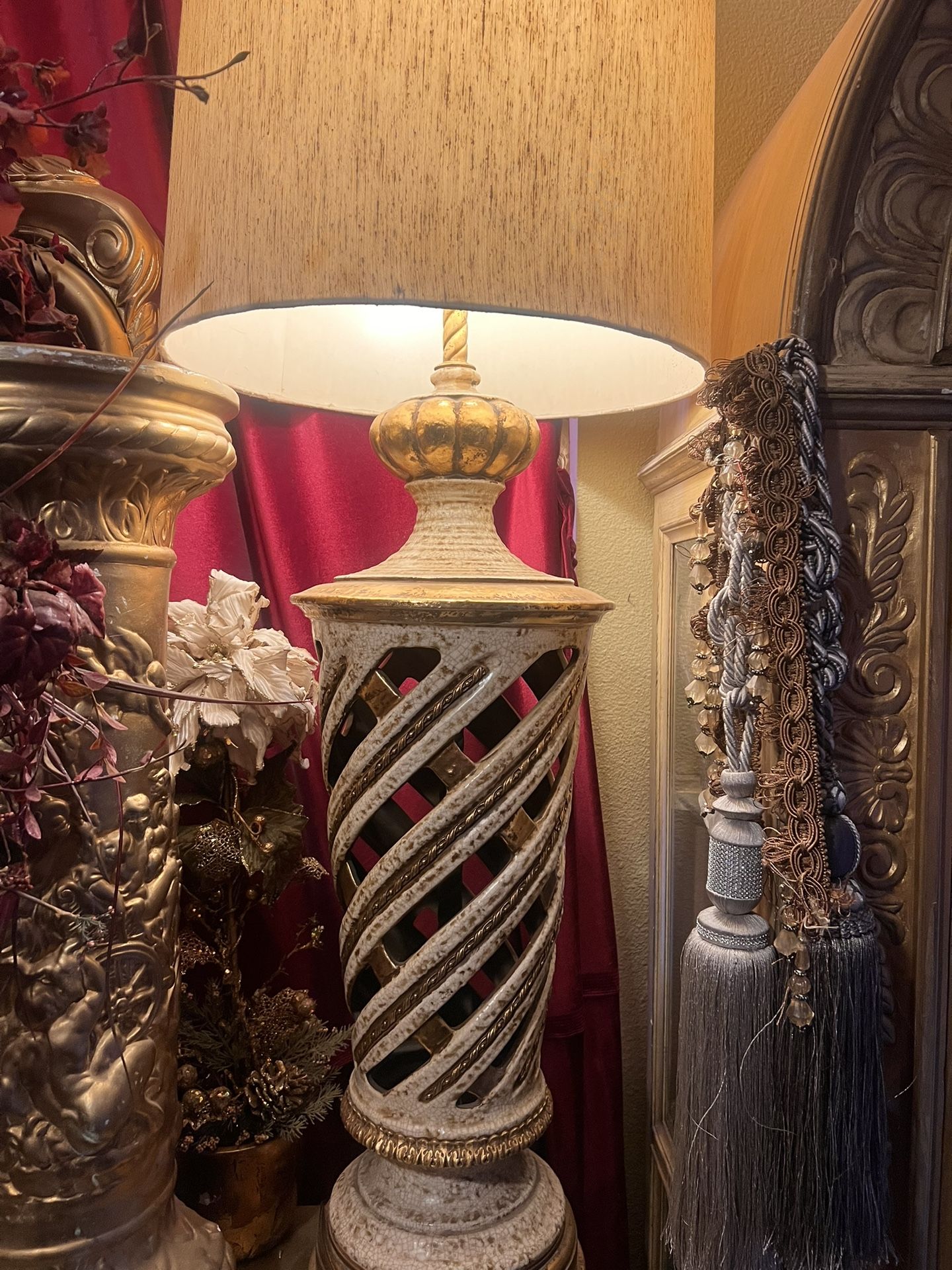 Vintage Lamp/moving Sale 