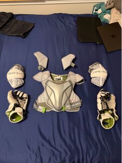 Maverick Lacrosse Gear )Size Small)