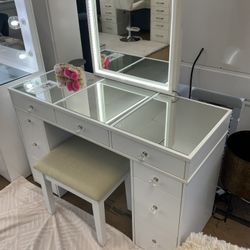 3 PC Vanity Set $649