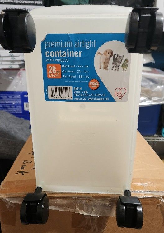 IRIS USA 28 Quart Airtight Pet Food Container