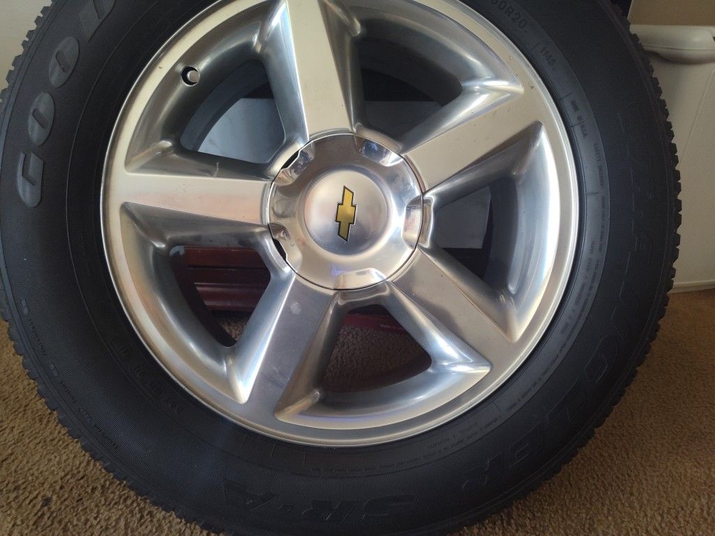 Rines Para Chevi.  Suburban 2007.2012