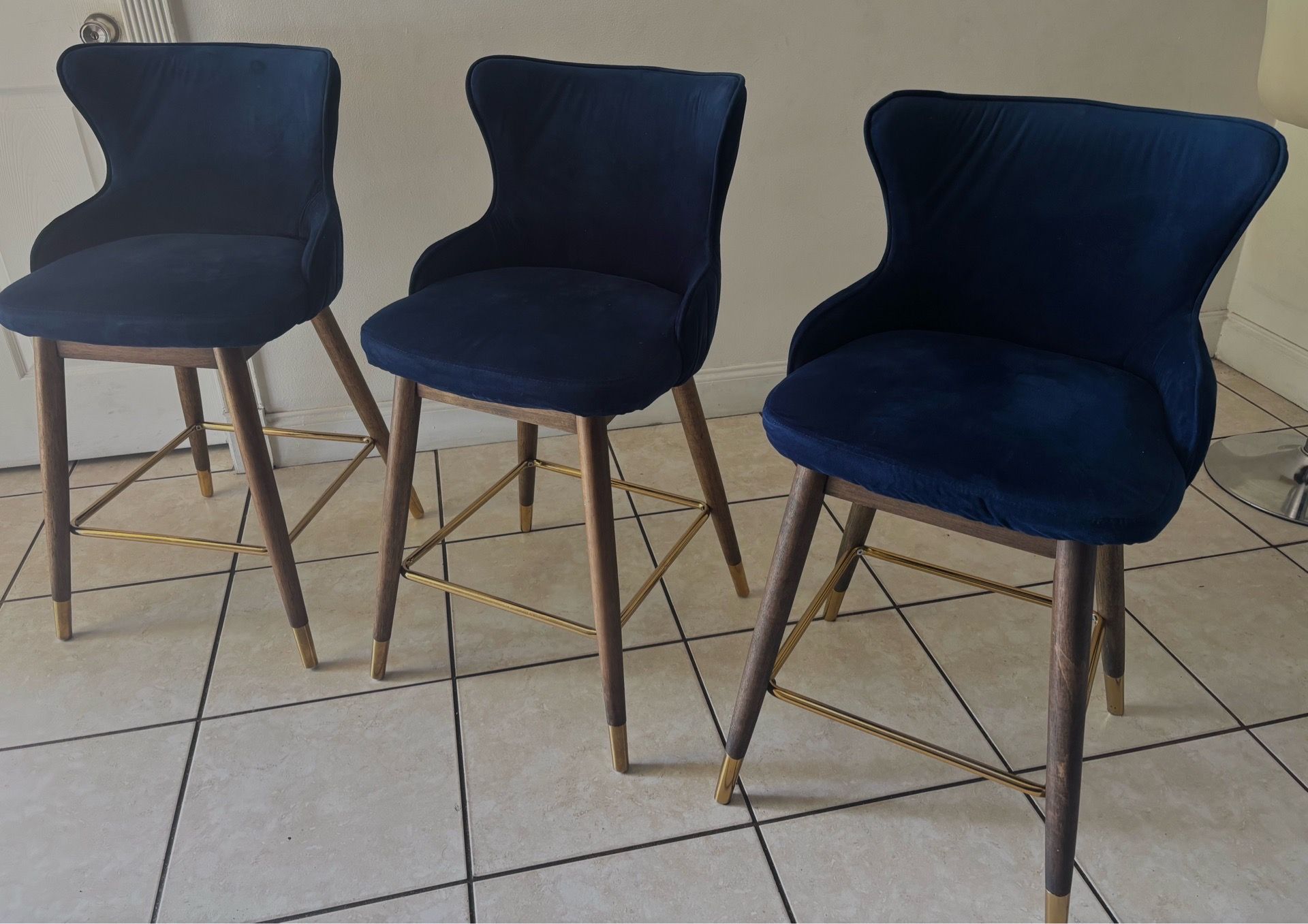 3 sillas altas/bar stools color azul navy