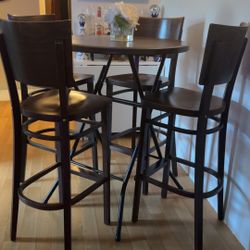 Counter height Table And Stools 