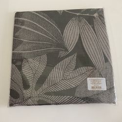 Le Jacquard Français Nature Sauvage Petit Carré-Tablecloth in Elephant Grey.  (47” X 47”)