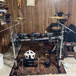 Pro Electronic Drum Sets ALESIS DM10 And ALESIS Nitro Perfect Cond 