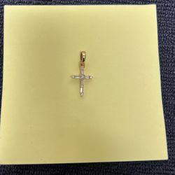Small Cross Pendant 