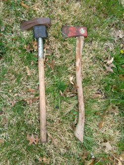 AXE AND LOG SPLITTER. READ DETAILS