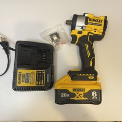 Dewalt 20v Cordless 1/2impact Wrench/20v Max 6.0ah Battery And Bag