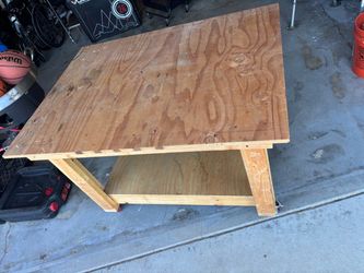 Garage work table on wheels