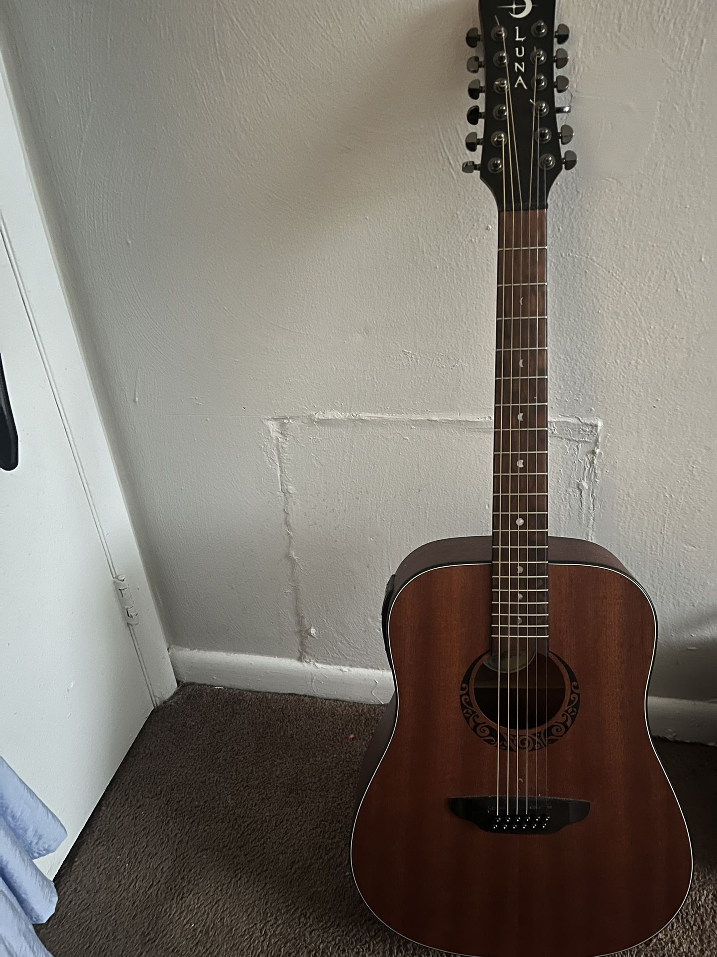 12 String Guitar