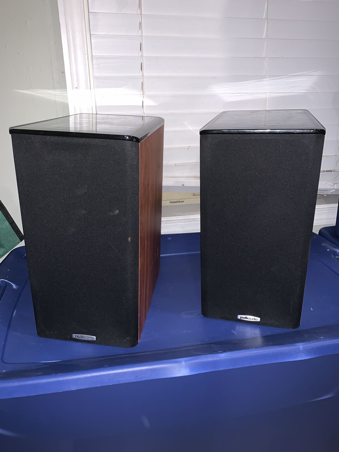 Polk audio bookshelf speakers