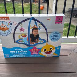 Free Baby Shark Baby Mat