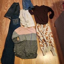 10 For All Womens Clothes Size Medium 