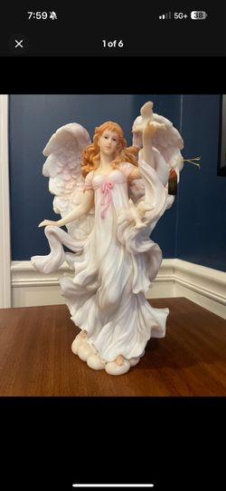 Seraphim Classics "Vanessa - Heavenly Maiden" angel figurine by Roman, Inc