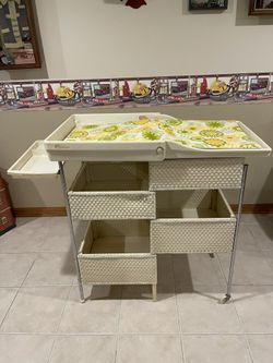 Vintage wicker Dressing Table