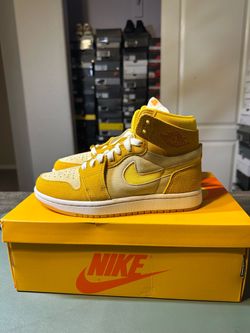 Women’s Size 7 Jordan 1 Zoom Yellow Ochre