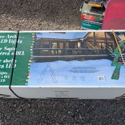 Arch Tree Christmas Yard Decor